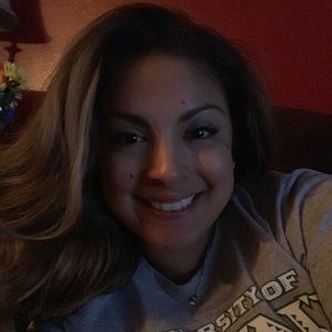 Meet your Posher, Cecilia